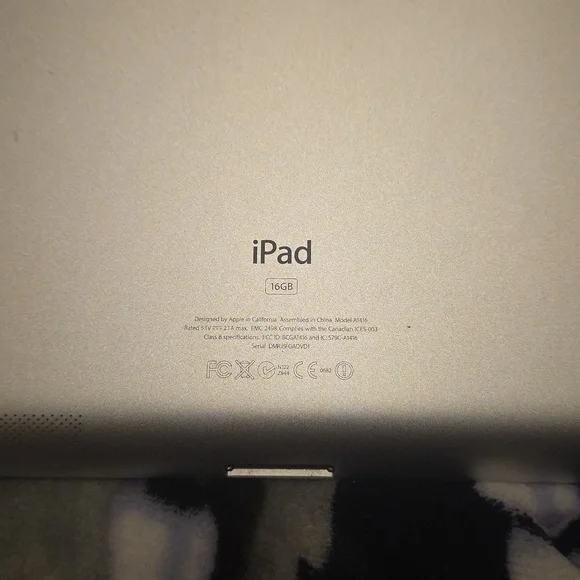 IPad Gen 3 2012 New In Box - Picture 6 of 7